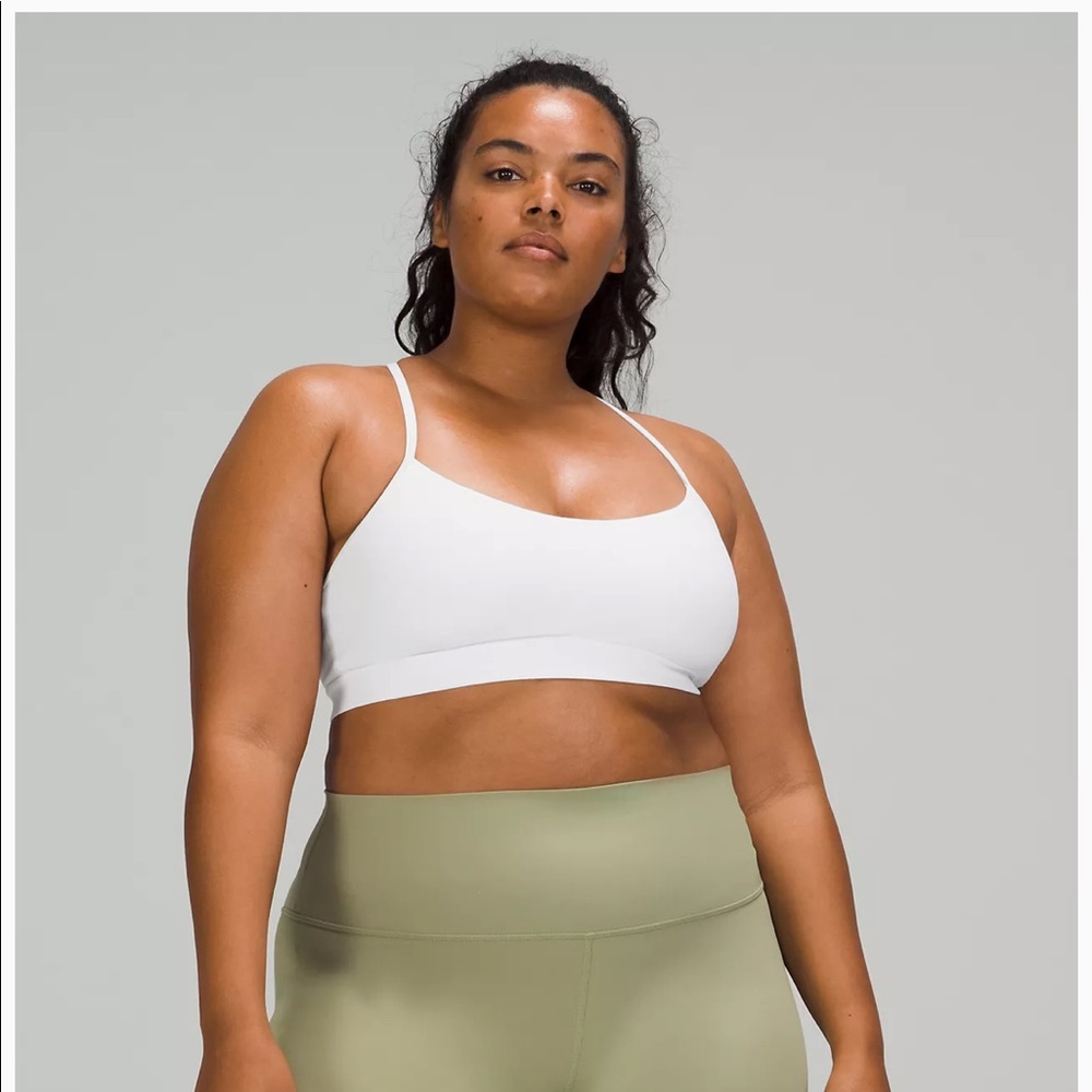 Lululemon Flow Y Nulu Bra size 6